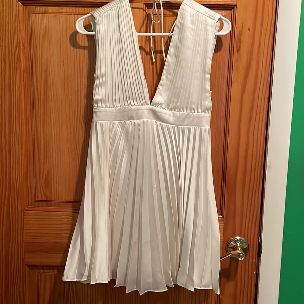 New With Tags Abercrombie White Satin Dress